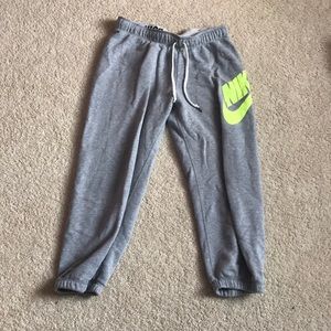 Cropped nike sweatpants